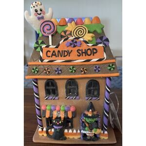 NEW Sweet Treats LED Light Up Halloween Fondant Gingerbread Haunted Candy Shop